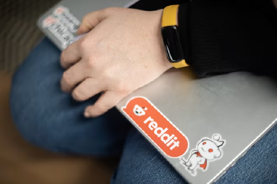 AI重塑营销搜索格局之际，Reddit竭力维持自身本色